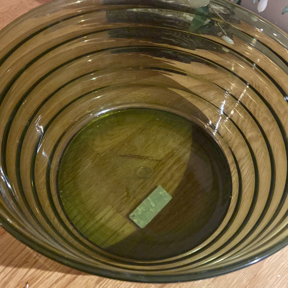 Plastic Ribbed Bowl - Picture 2 of 2